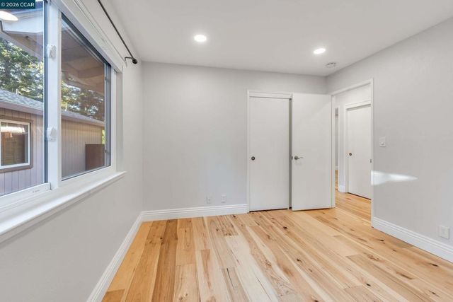 3374 Whitehaven Drive, Walnut Creek, CA 94598