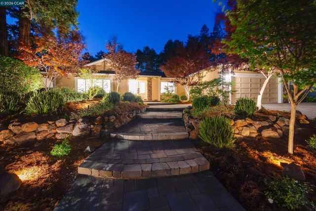 3374 Whitehaven Drive, Walnut Creek, CA 94598