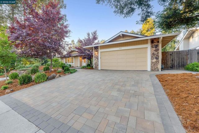 3374 Whitehaven Drive, Walnut Creek, CA 94598