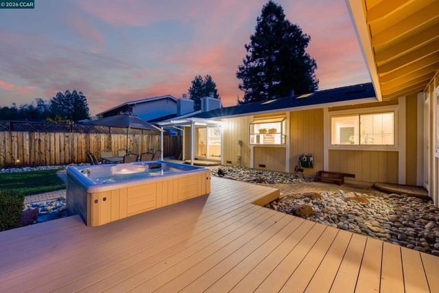 3374 Whitehaven Drive, Walnut Creek, CA 94598