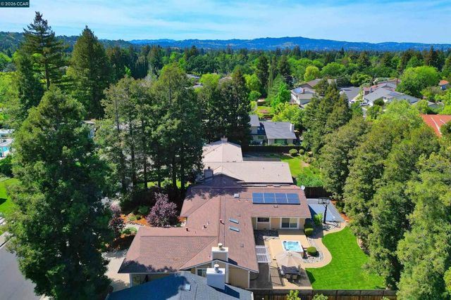 3374 Whitehaven Drive, Walnut Creek, CA 94598