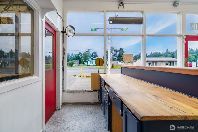 1702 Bay Avenue, Ocean Park, WA 98640