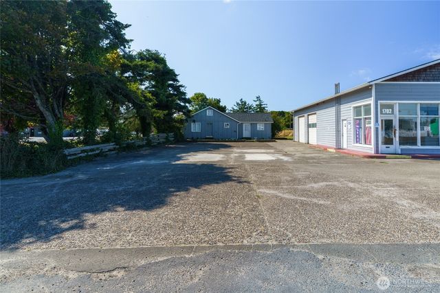 1702 Bay Avenue, Ocean Park, WA 98640