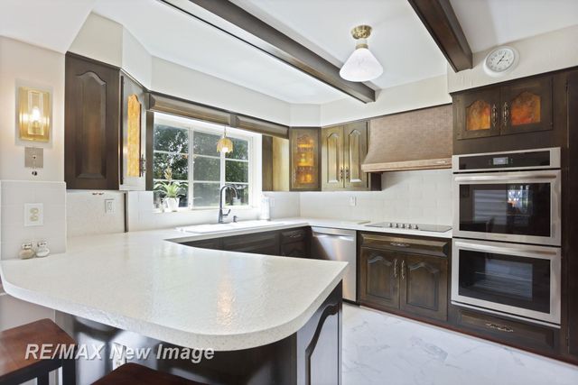 2309 Nurmi Drive, Bay City, MI 48708