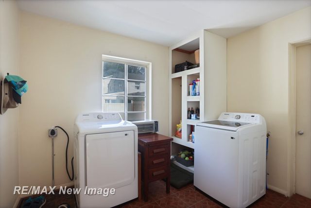 2309 Nurmi Drive, Bay City, MI 48708