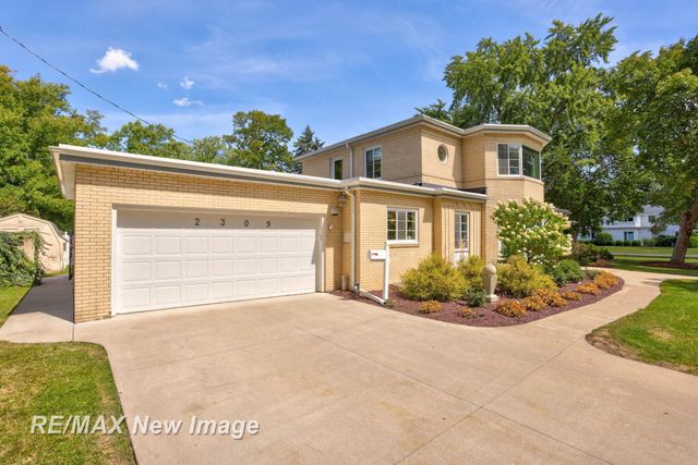 2309 Nurmi Drive, Bay City, MI 48708