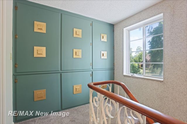 2309 Nurmi Drive, Bay City, MI 48708