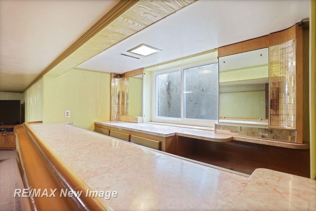 2309 Nurmi Drive, Bay City, MI 48708