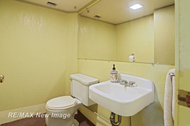 2309 Nurmi Drive, Bay City, MI 48708