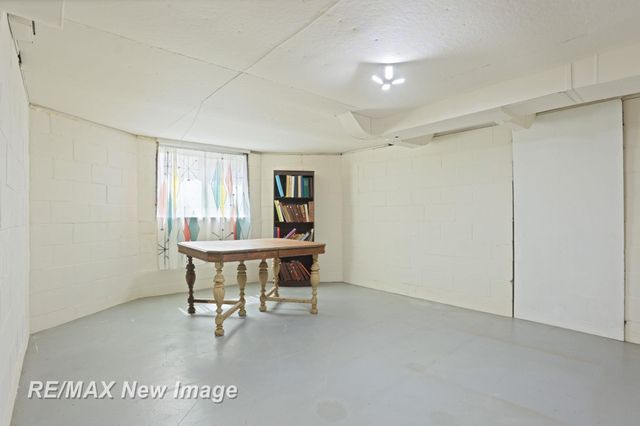 2309 Nurmi Drive, Bay City, MI 48708