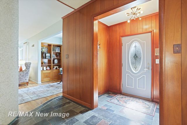 2309 Nurmi Drive, Bay City, MI 48708