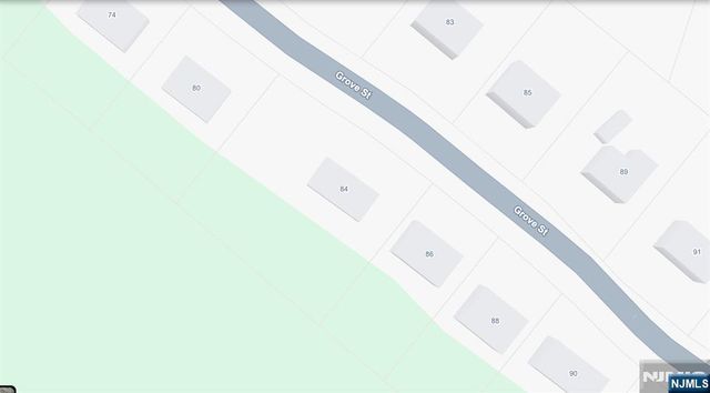 84 Grove Street, Oakland, NJ 07436