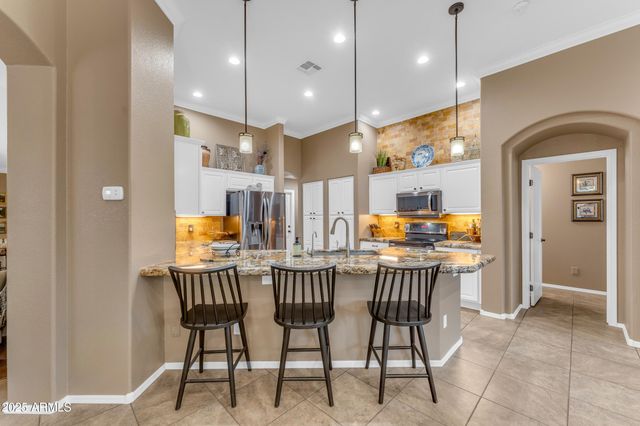 16134 W ROANOKE Avenue, Goodyear, AZ 85395