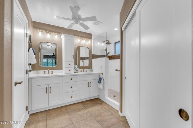 16134 W ROANOKE Avenue, Goodyear, AZ 85395