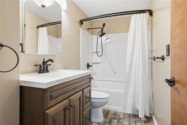 3143 New Hampshire Drive, Lower Burrell, PA 15068