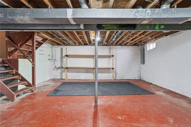 3143 New Hampshire Drive, Lower Burrell, PA 15068