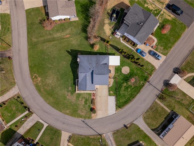 3143 New Hampshire Drive, Lower Burrell, PA 15068