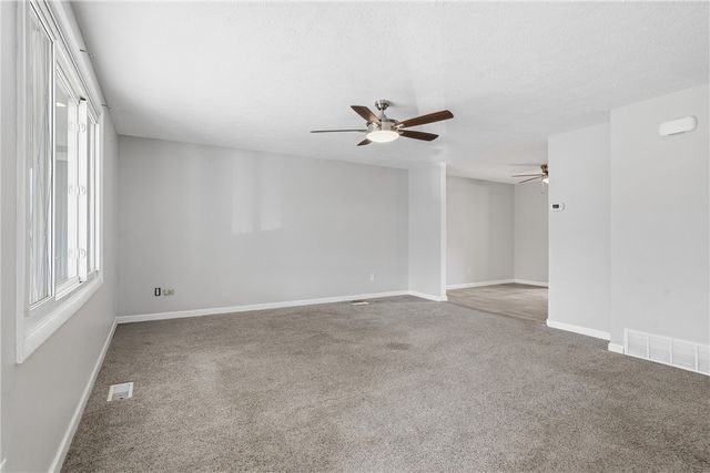 3143 New Hampshire Drive, Lower Burrell, PA 15068