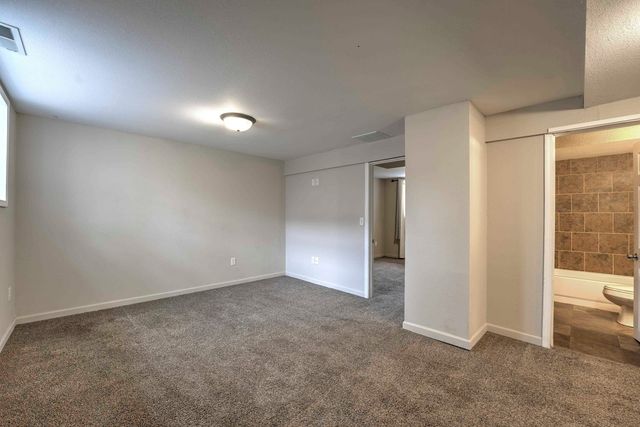 917 4th Ave. NW, Minot, ND 58703