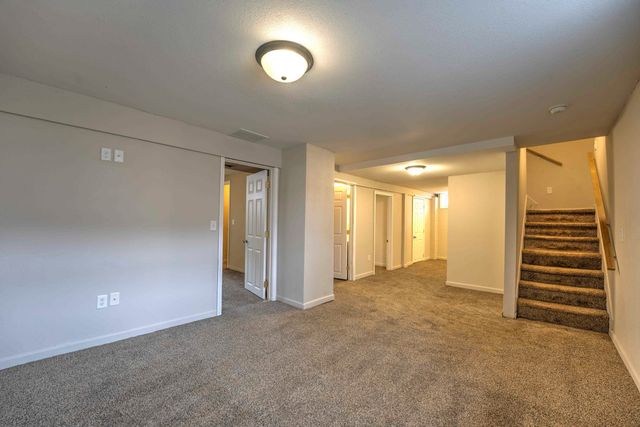 917 4th Ave. NW, Minot, ND 58703