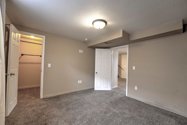 917 4th Ave. NW, Minot, ND 58703