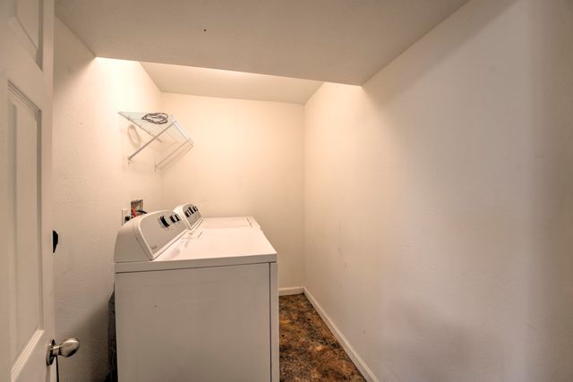 917 4th Ave. NW, Minot, ND 58703