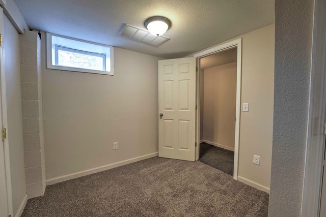 917 4th Ave. NW, Minot, ND 58703