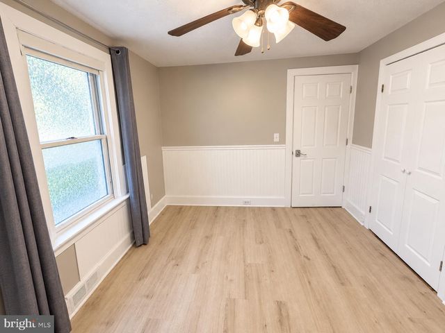 22 BRENWAL AVE, Trenton, NJ 08618