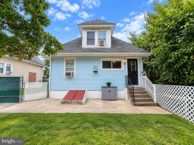 22 BRENWAL AVE, Trenton, NJ 08618