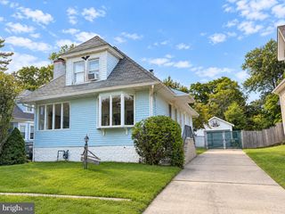22 BRENWAL AVE, Trenton, NJ 08618