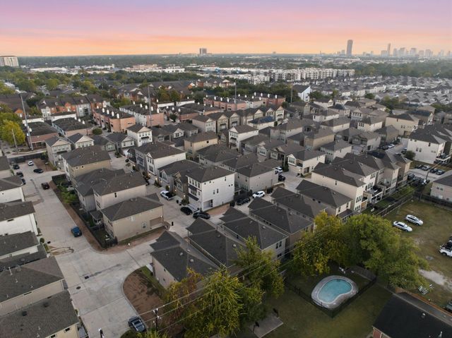 8663 Cedardale Park Drive, Houston, TX 77063