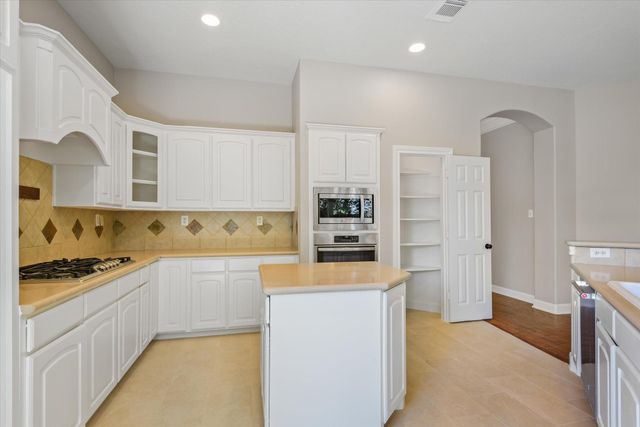 2635 Katie Harbor Drive, Manvel, TX 77578