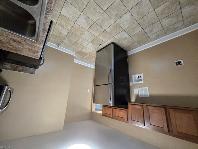 1313 21st St Apt 3, Chesapeake, VA 23324