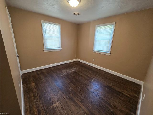 1313 21st St Apt 3, Chesapeake, VA 23324