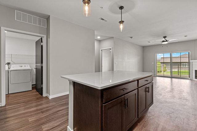 2877 Spring Rose Circle 107, Coralville, IA 52241