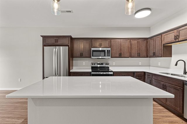 2877 Spring Rose Circle 107, Coralville, IA 52241