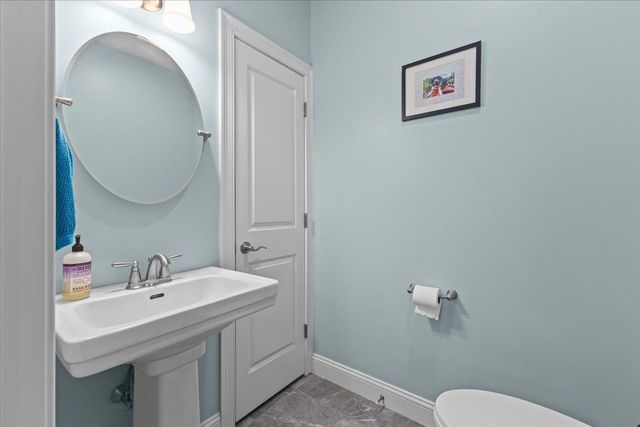 150 Rye Circle, South Burlington, VT 05403