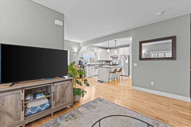 150 Rye Circle, South Burlington, VT 05403