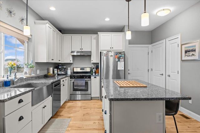 150 Rye Circle, South Burlington, VT 05403
