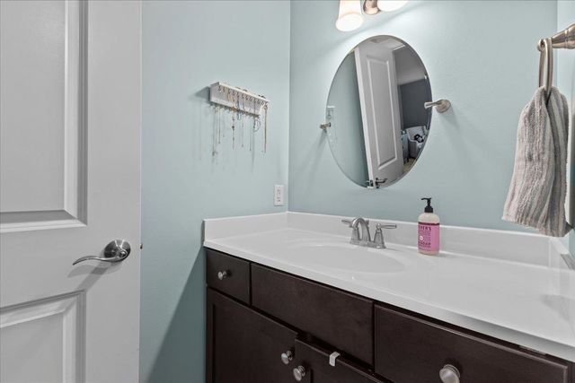150 Rye Circle, South Burlington, VT 05403