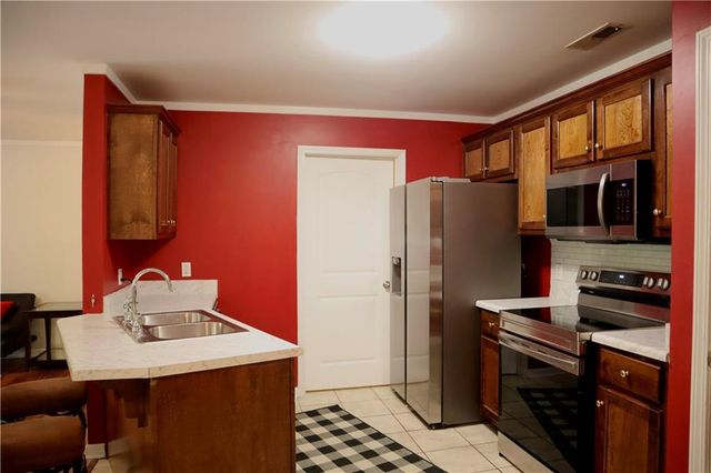 120 Waterford Drive, Calhoun, GA 30701