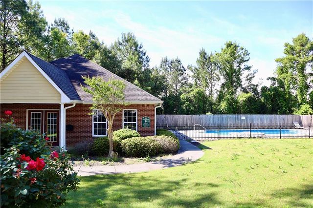 120 Waterford Drive, Calhoun, GA 30701