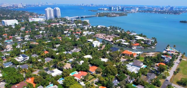 1025 Belle Meade Island Dr, Miami, FL 33138