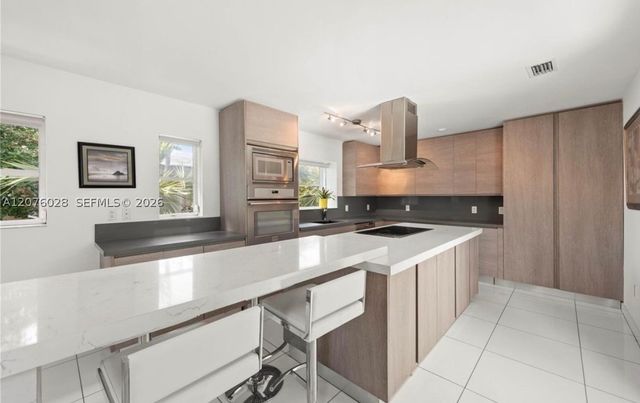 1025 Belle Meade Island Dr, Miami, FL 33138