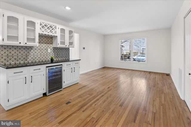 1 CRANBERRY CT, Princeton, NJ 08540