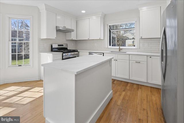 1 CRANBERRY CT, Princeton, NJ 08540