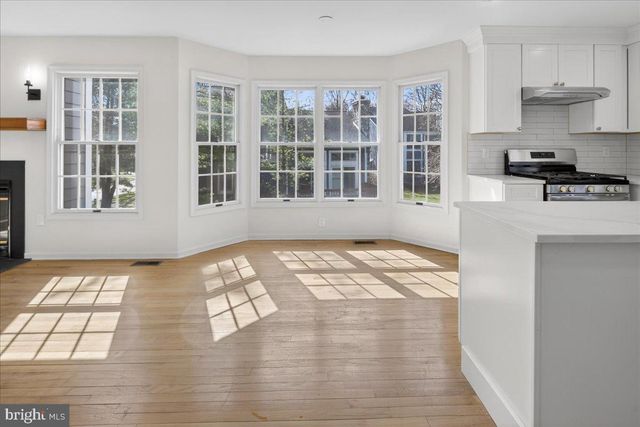 1 CRANBERRY CT, Princeton, NJ 08540
