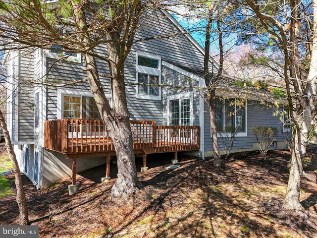 1 CRANBERRY CT, Princeton, NJ 08540