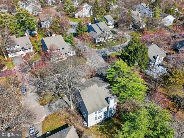 1 CRANBERRY CT, Princeton, NJ 08540