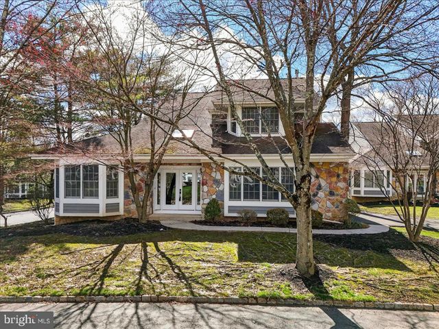1 CRANBERRY CT, Princeton, NJ 08540